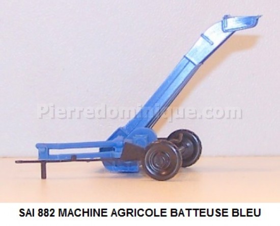 MACHINE AGRICOLE BATTEUSE BLEU