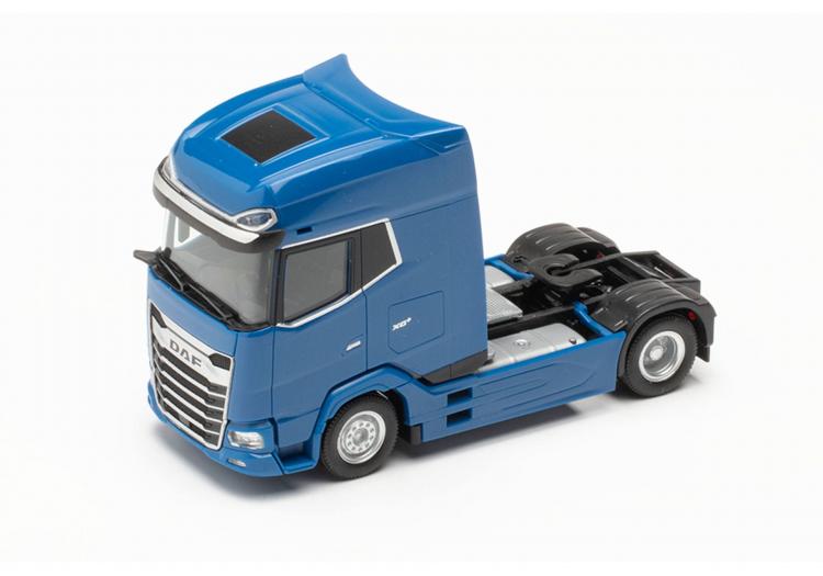 DAF XGTRACTEUR SOLO BLEU