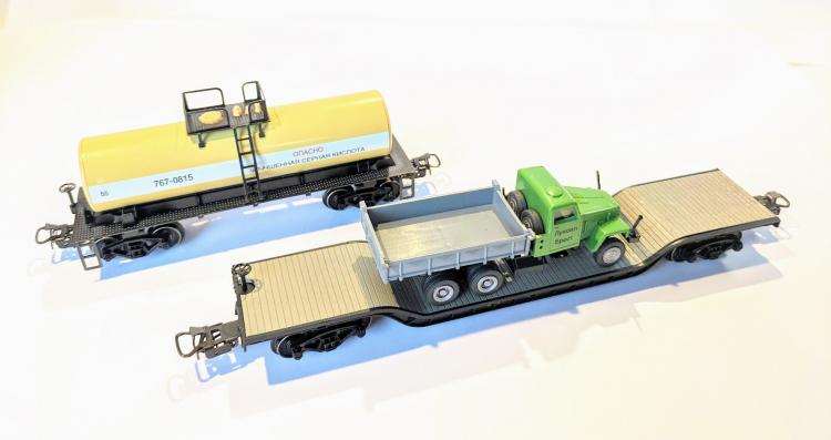 Ensemble de 2 coffrets wagons ( Transport de fret et Marchandise ) SZD