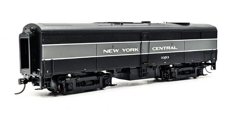 LOCOMOTIVE DIESEL NEW YORK CENTRAL FA2 1046 + FA1 1017 NEW YORK CENTRAL / DUMMY FB2 NEW YORK CENTRAL 3353 + DUMMY FB2 NEW YORK CENTRAL 3346