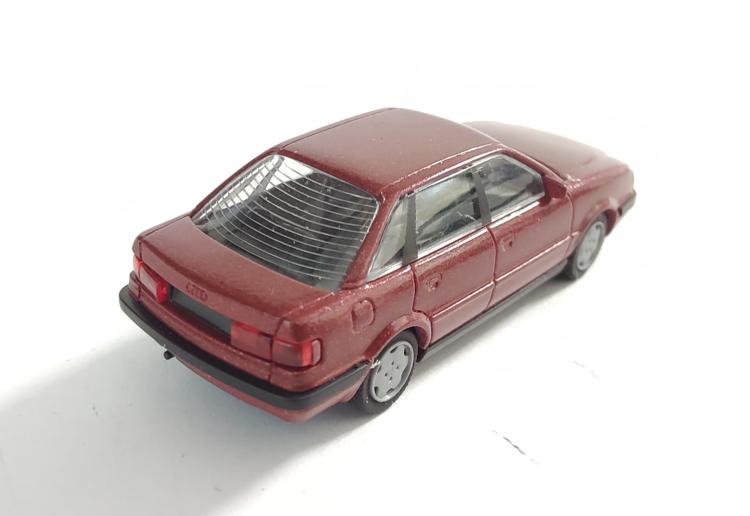 AUDI 80 BERLINE BORDEAUX