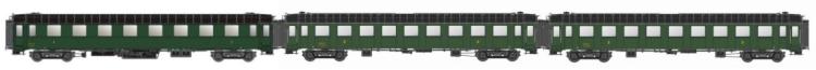 SET DE 3 VOITURES VOYAGEURS A8 OCEM PAROIS LISSES AIR PULSÉ + 2 B9 OCEM RIVETS APPARENTS / VERT 306, TOIT ET CHASSIS NOIR SNCF