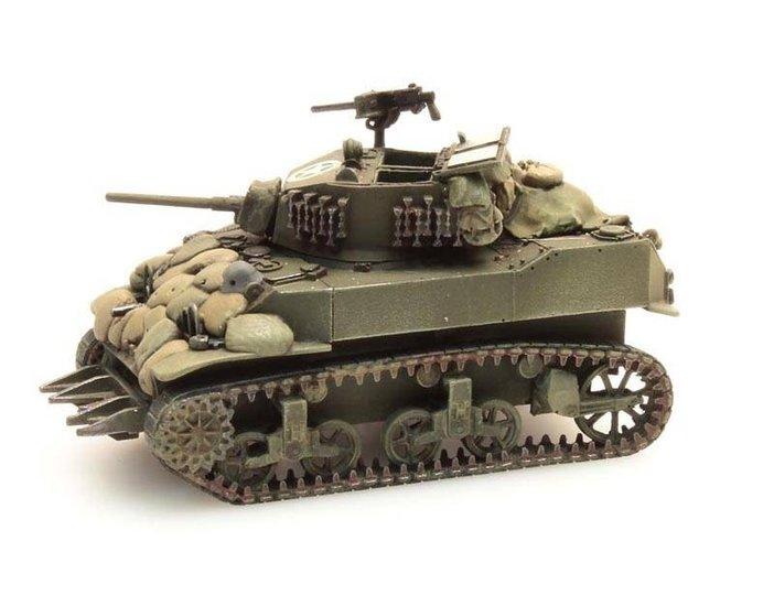 CHAR LÉGER DE L'ARMÉE AMÉRICAINE M5A1 BRISE HAIE